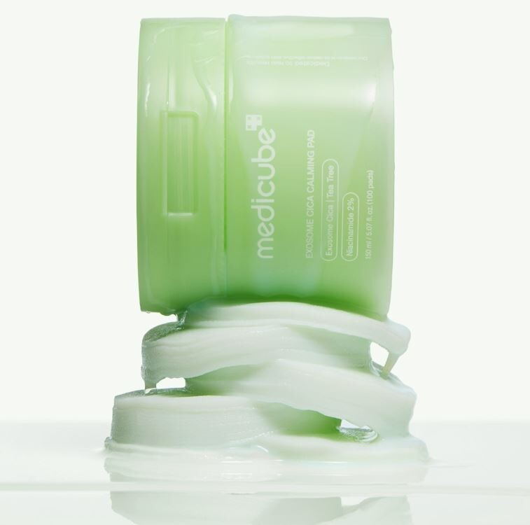 MEDICUBE Exosome CICA Tea Tree Calming Toner Pads
