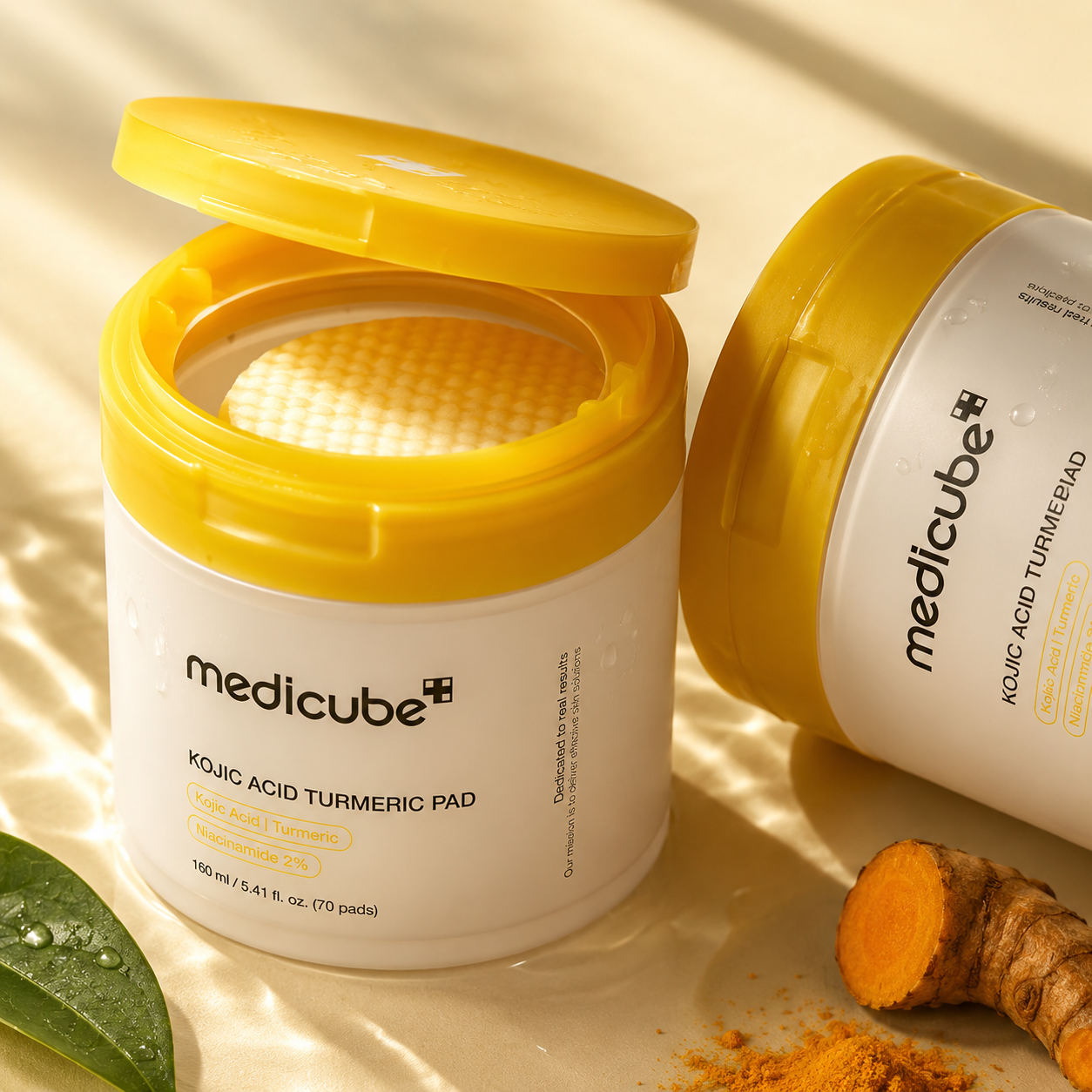 MEDICUBE Kojic Acid Turmeric Clarifying Toner Pads